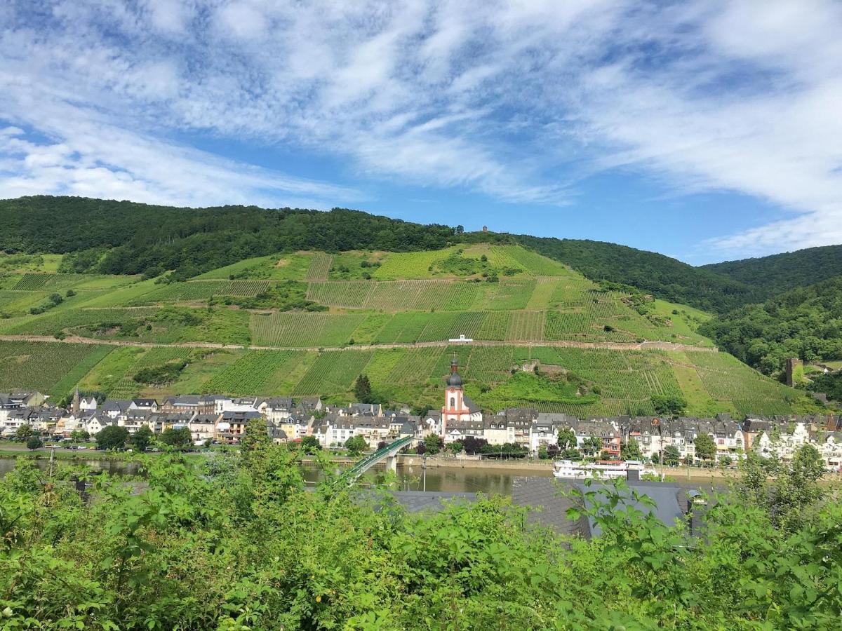 Ferienhaus Moselpromenade Zell an der Mosel Exterior foto