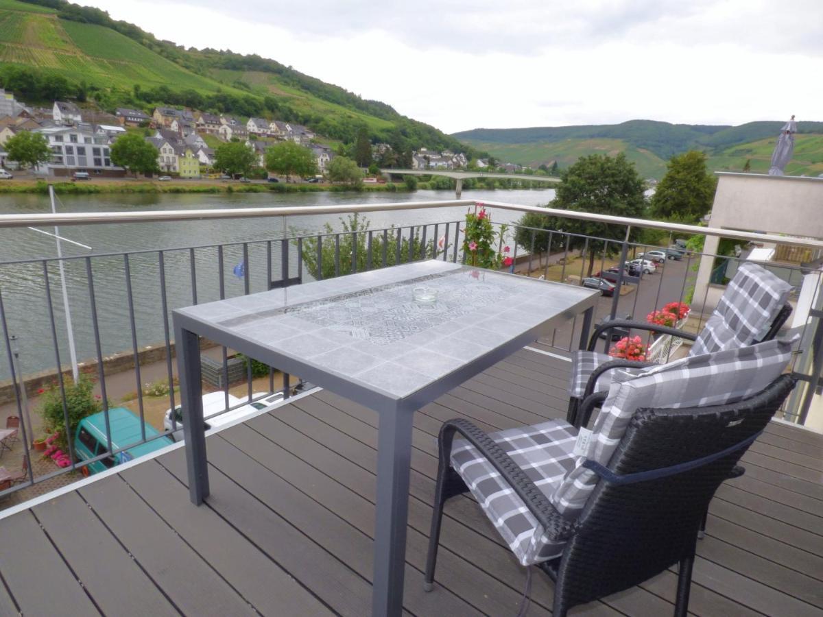 Ferienhaus Moselpromenade Zell an der Mosel Exterior foto
