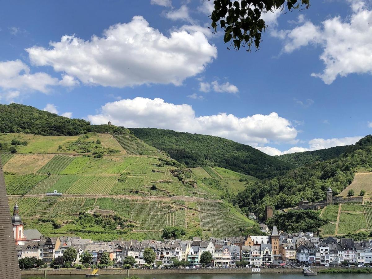 Ferienhaus Moselpromenade Zell an der Mosel Exterior foto