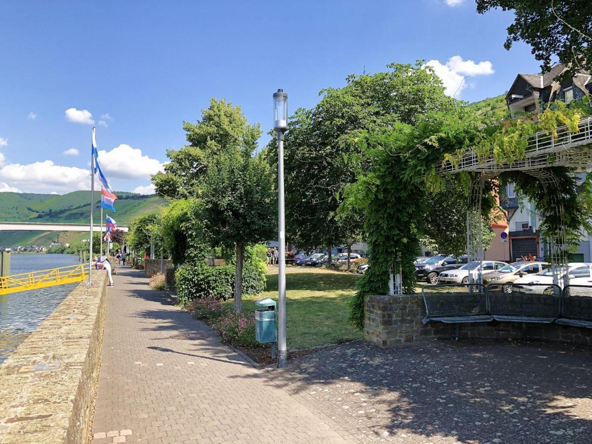 Ferienhaus Moselpromenade Zell an der Mosel Exterior foto