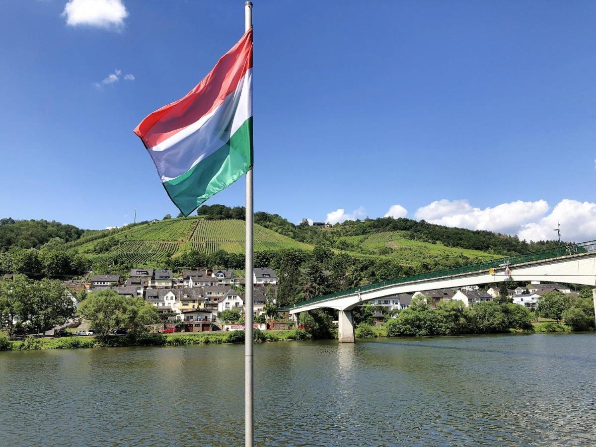 Ferienhaus Moselpromenade Zell an der Mosel Exterior foto